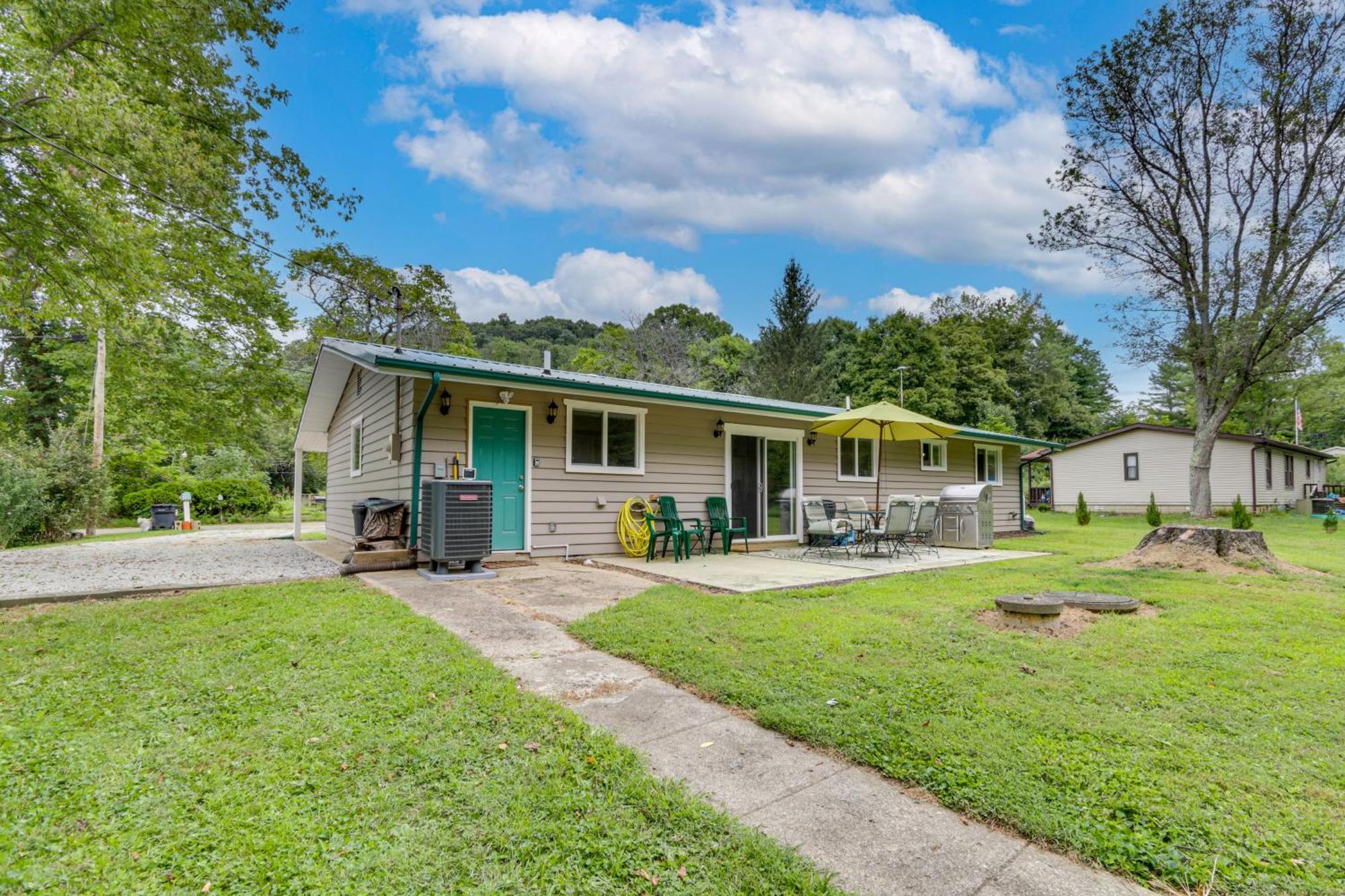 Cottage With Yard And Grill About 21 Mi To Hocking Hills! Nelsonville Exterior photo